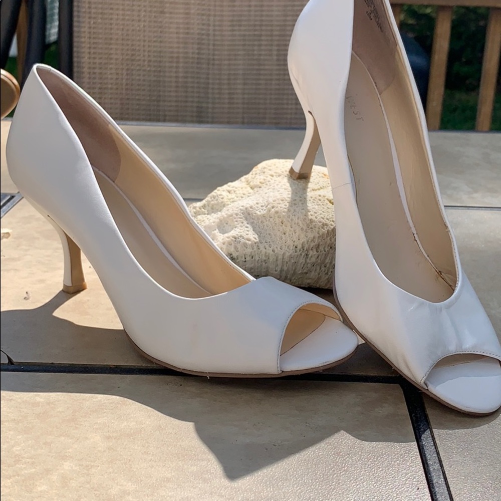 White Pump